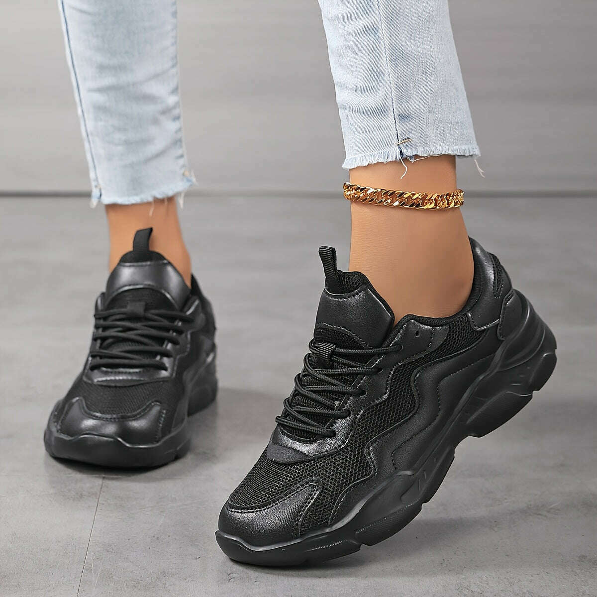 Urban Explorer Women's Mesh Sneakers