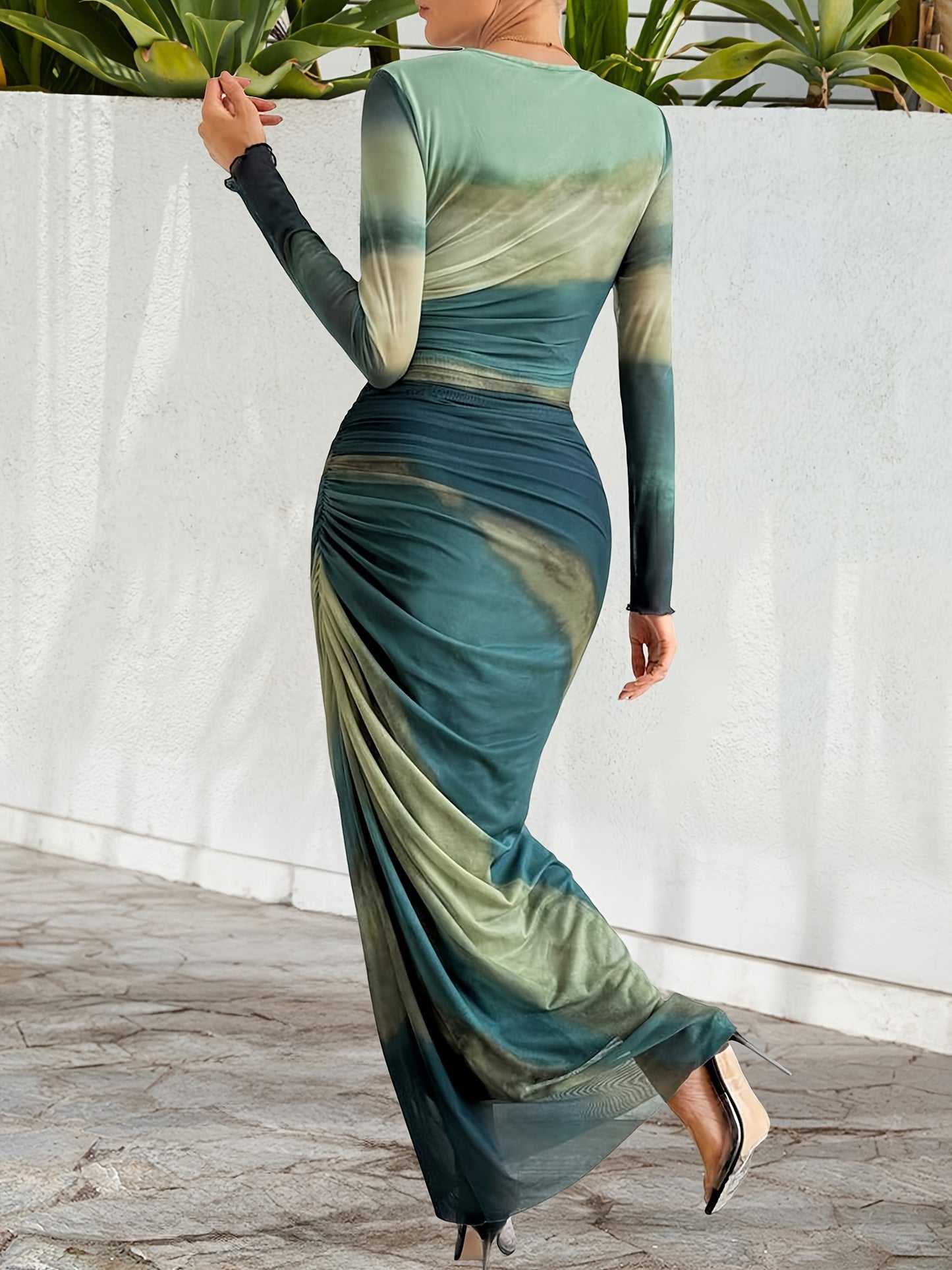 Women's Elegant Formal & Party Dress - Teal to Green Gradient, Stretchy Gauze-like Fabric, Flattering Slim Fit Mermaid-like silhouette for Evening Events, Weddings, Business Functions - Easy Hand Wash Care, Elegant Formal Dre