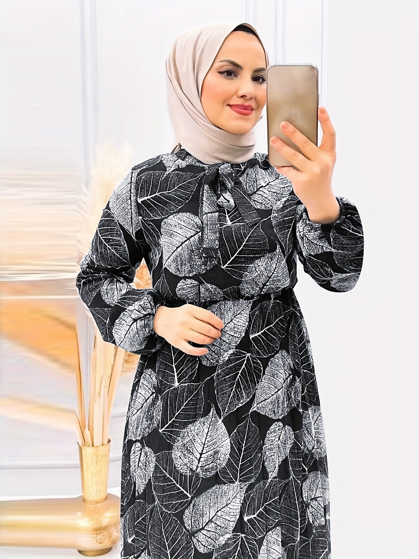 [Modest Wear Muslim Dress] Modest Wear Muslim Dress - Black & White Leaf Print Long Sleeves Polyester Blend - Pleated Waist Design, Machine Washable for All Seasons