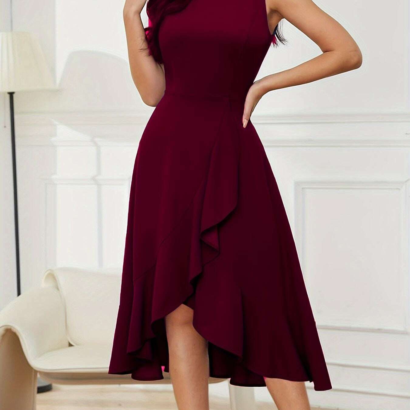 Stylish Solid Color Pleated Tank Dress with Crew Neck