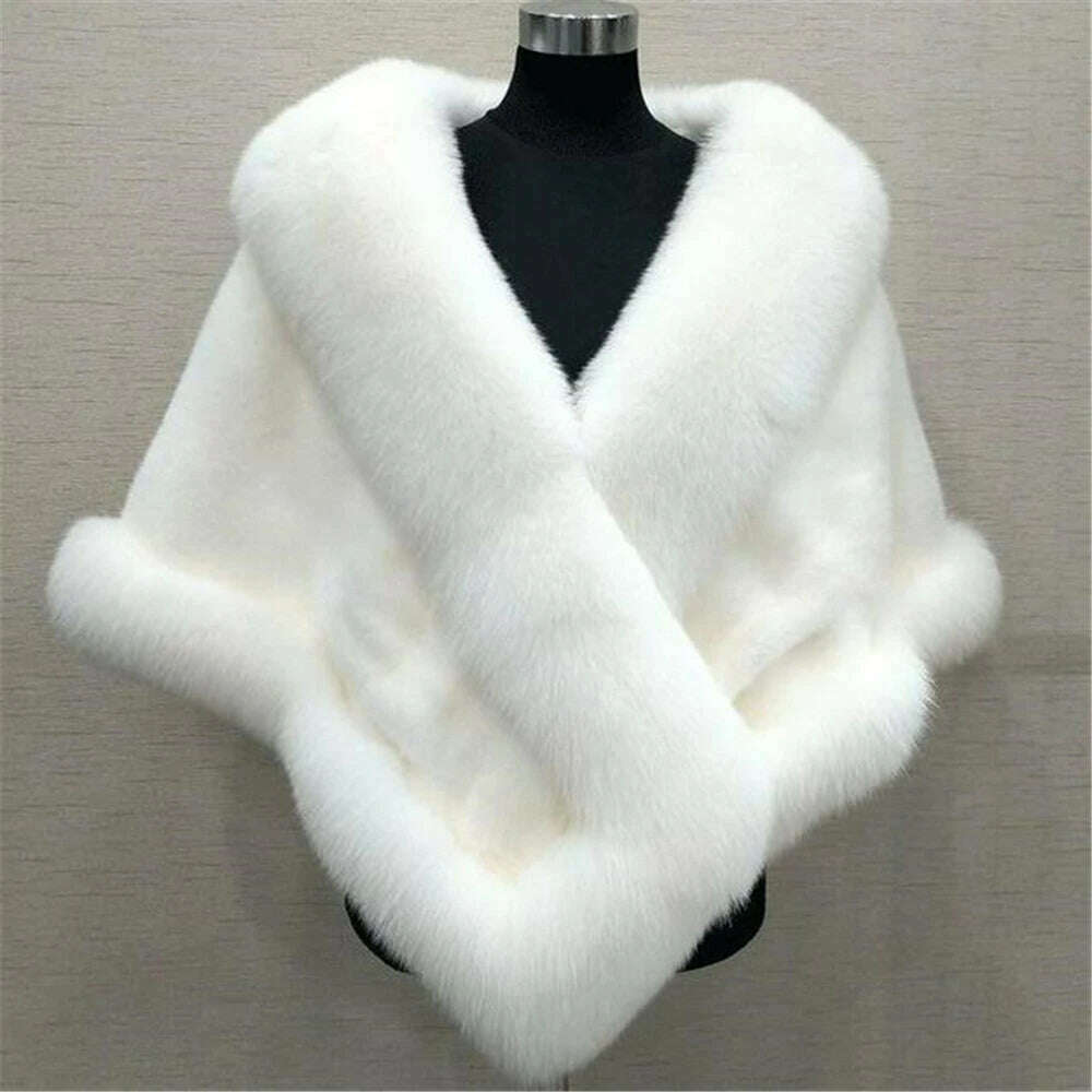 Elegant Faux Fur Bridal Wrap – Perfect for Winter Weddings - D&M Boutique