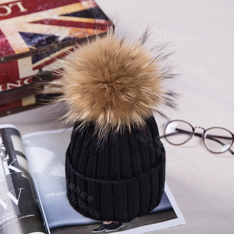 Winter NEW Women Pom Pom Beanies Warm Knitted Bobble Girl Fur Pompom Hats Real Raccoon Fur Pompon Casual Hat Cap