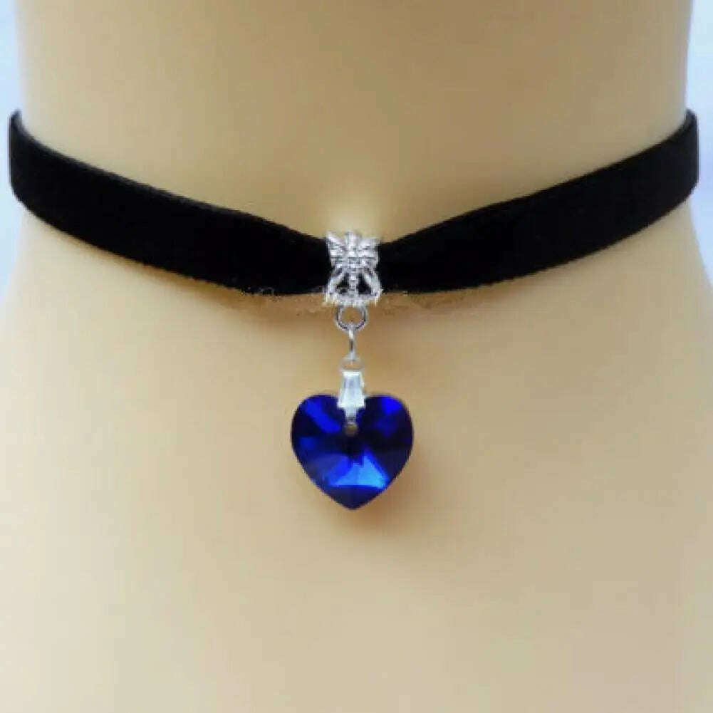Choker Necklaces Adjustable Chic Faux Leather Vintage Gothic Style Velvet Choker for Women Neck Decoration Jewelry On The Neck