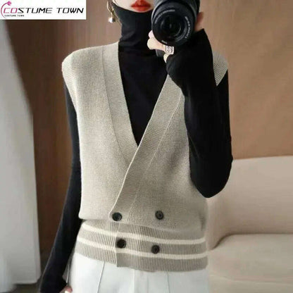 2024 Knitted Cardigan Vest: Loose, Casual Sleeveless Sweater