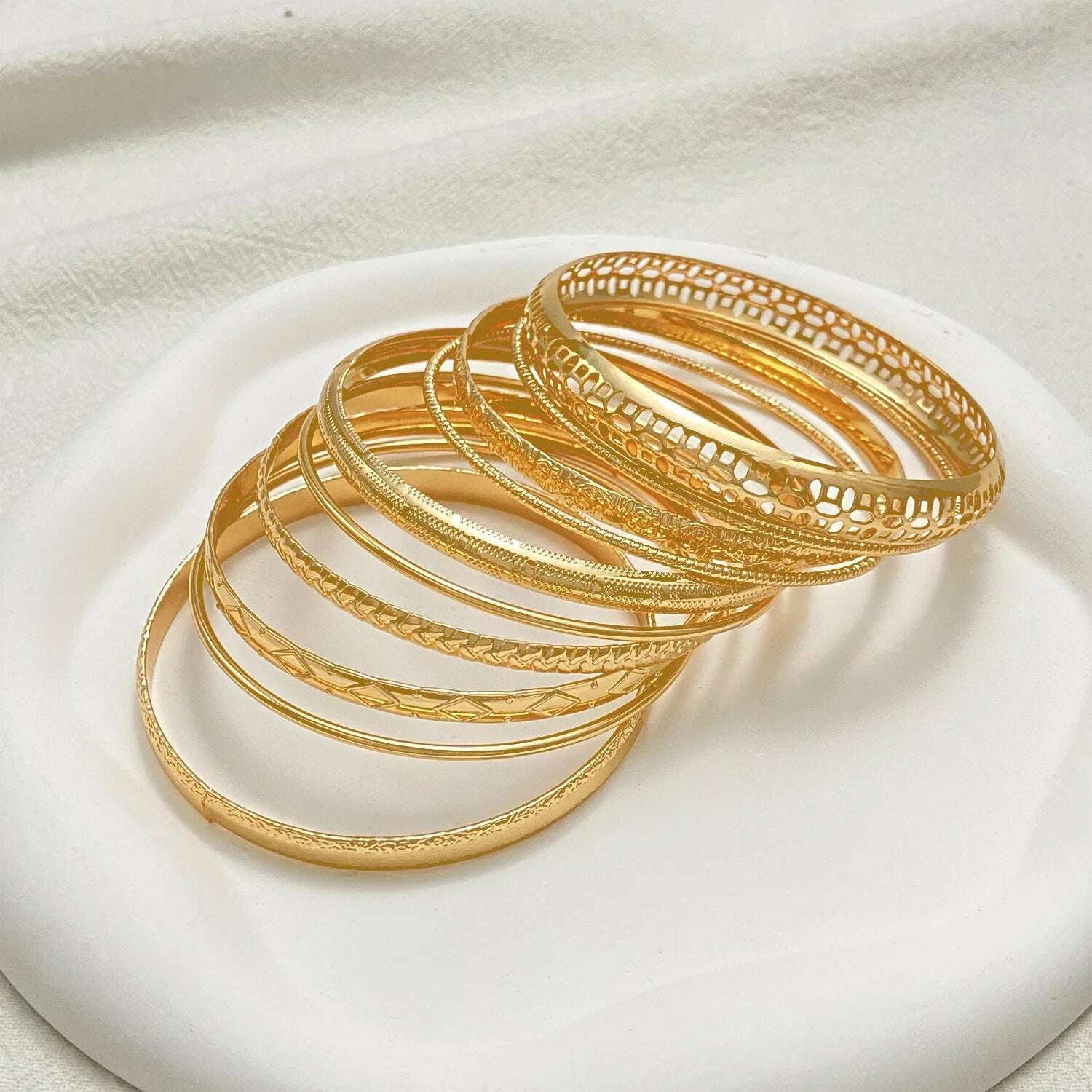 Fashion Stainless Steel Twist Bracelets for Women & Men - D&M Boutique