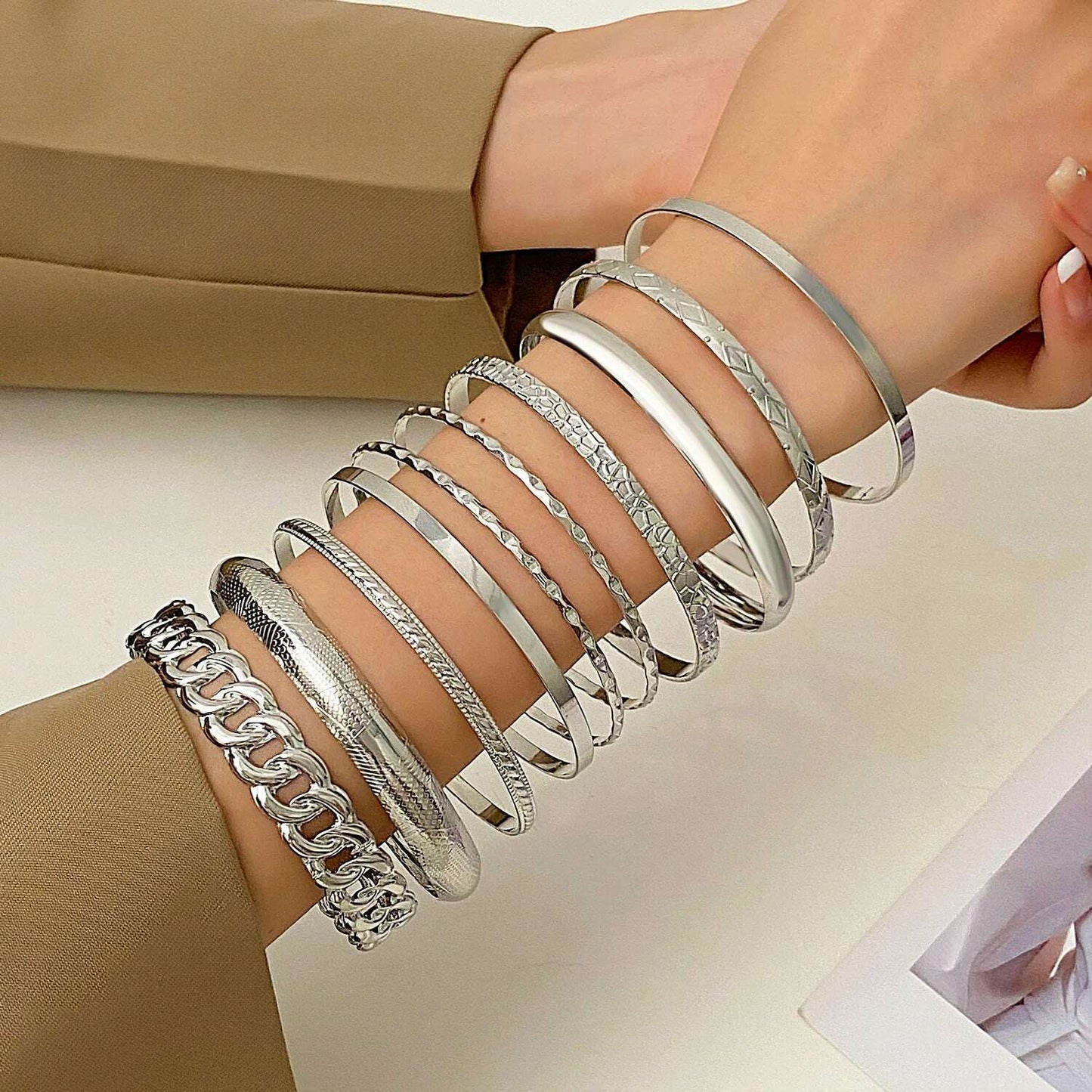 Fashion Stainless Steel Twist Bracelets for Women & Men - D&M Boutique