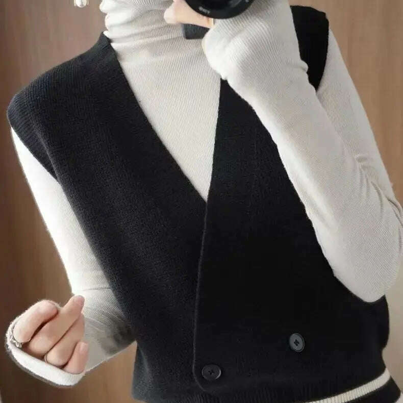 2024 Knitted Cardigan Vest: Loose, Casual Sleeveless Sweater