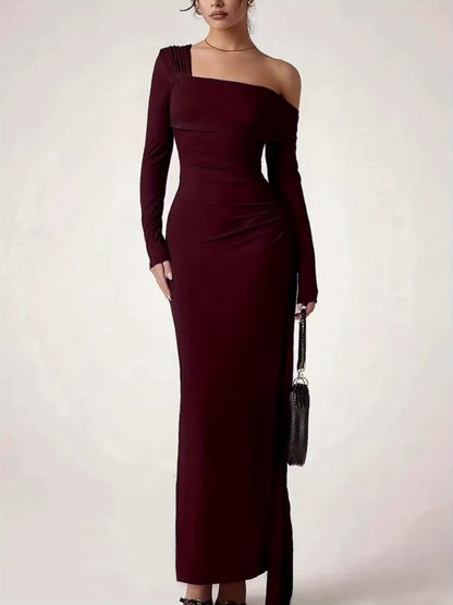 Elegant Off-Shoulder Maroon Maxi Dress for Women - Long Sleeve, Ruched Design, Perfect for Formal Events, Adult Fashion, Formal Evening Wear|Ruched Texture|Polyester Fabric