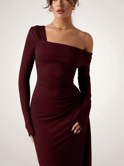 Elegant Off-Shoulder Maroon Maxi Dress for Women - Long Sleeve, Ruched Design, Perfect for Formal Events, Adult Fashion, Formal Evening Wear|Ruched Texture|Polyester Fabric